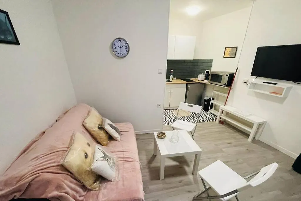 Confortable - Montmartre - Republique - Anvers - 2 Pers